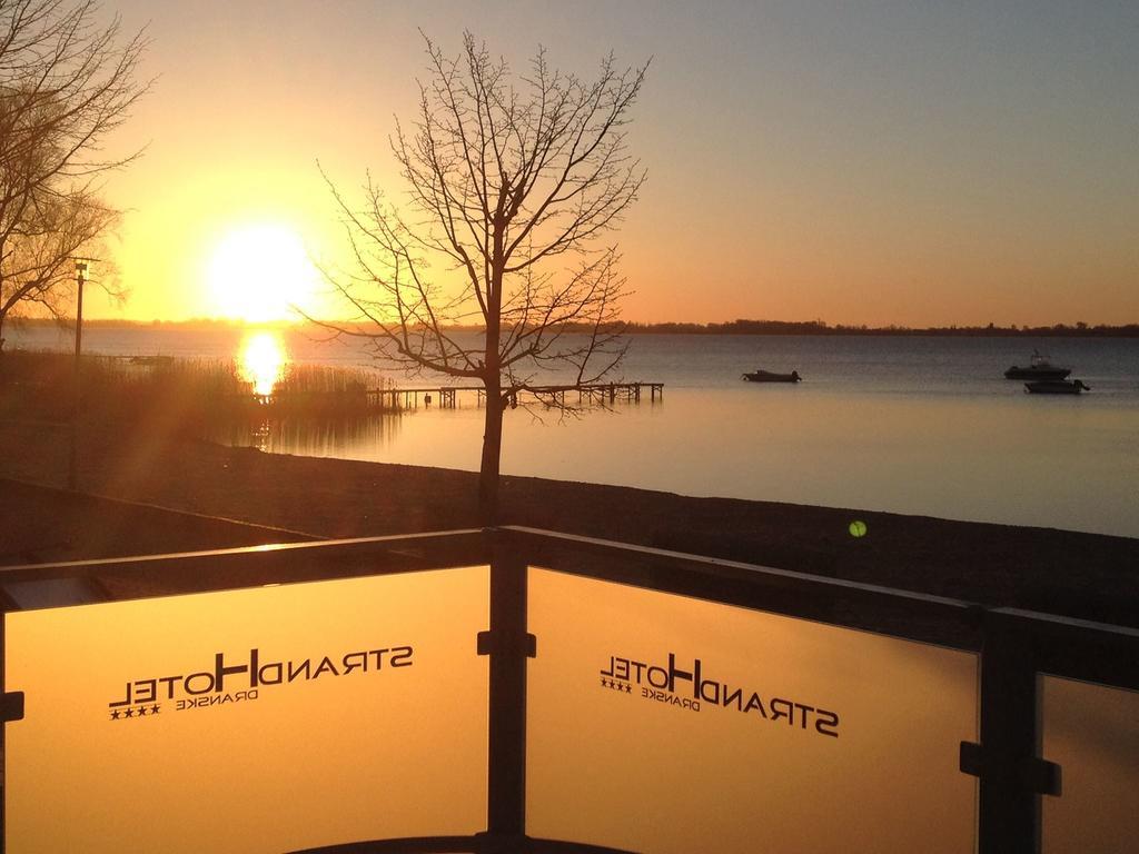 Strandhotel Dranske Exterior photo